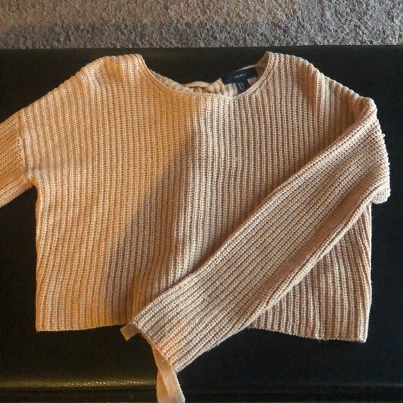 FOREVER 21 cropped bow in back sweater - Picture 2 of 3